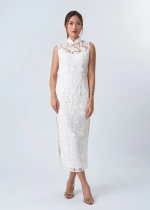 Achillea Sleeveless Lace Bridal Qipao (White) - RTW